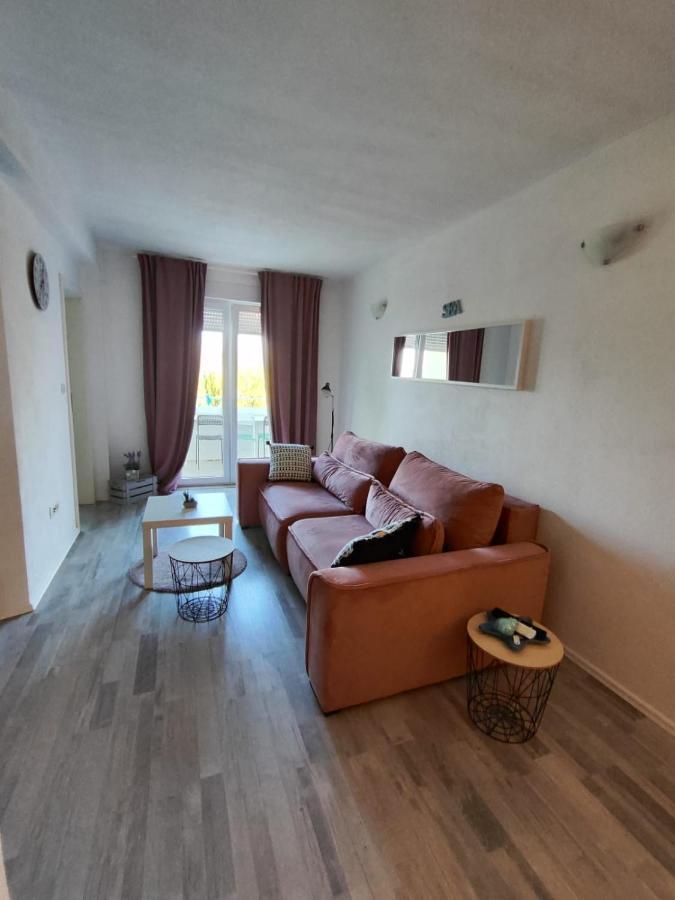 Nemira Beach Apartments Omis Exterior photo